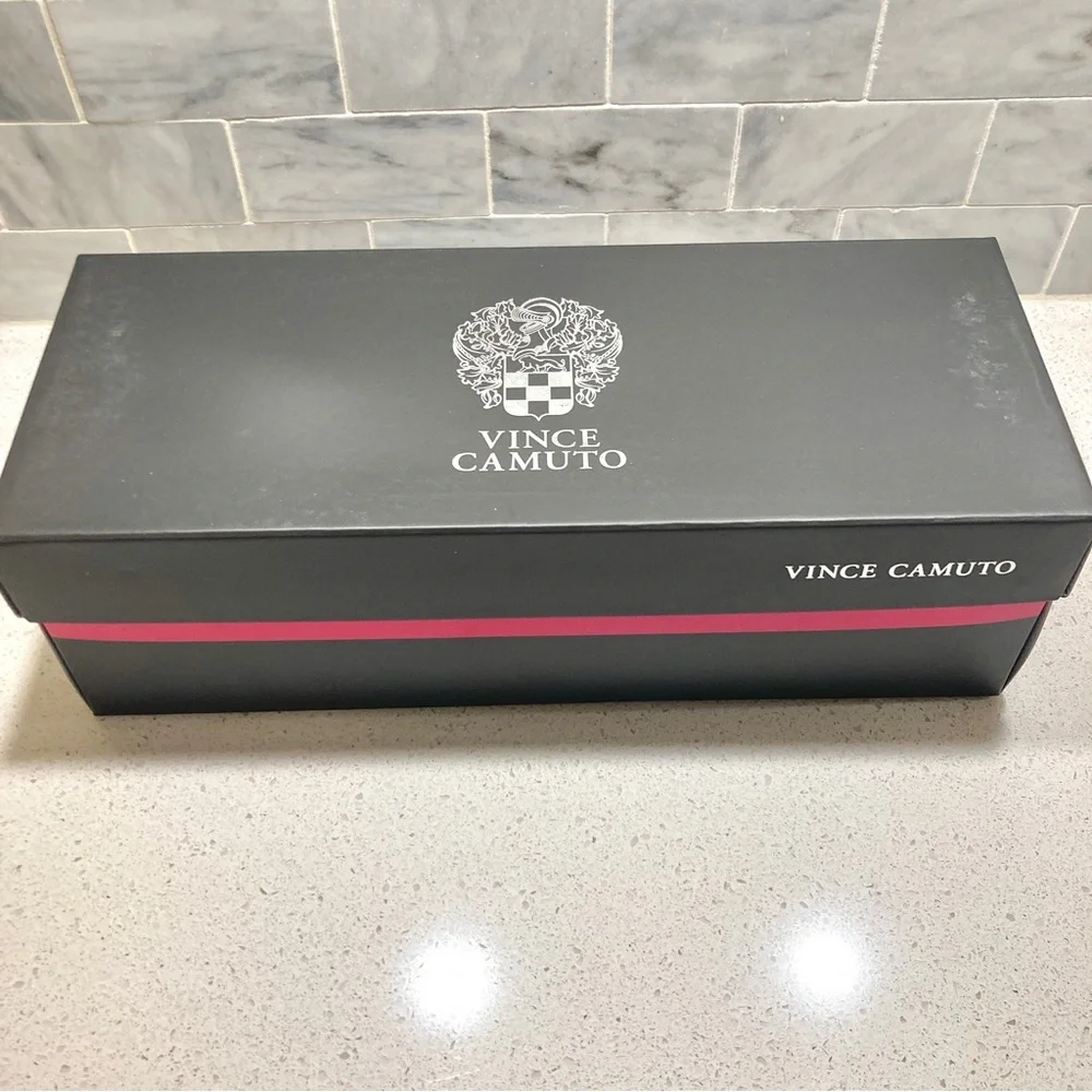 Vince Camuto Bendreta Flat VC-Bendreta lavender haze baby sheep NWT size 8